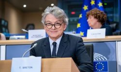 Uniunea Europeană ameninţă cu reguli mai dure privind conţinuturile considerate ”discurs de ură”