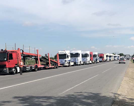 Arad: Timpi crescuţi de aşteptare la PTF Nădlac II pentru camioane, în timp ce la maşini traficul e scăzut
