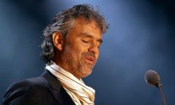 Andrea Bocelli va cânta în duminica Paştelui catolic la Domul din Milano, fără spectatori