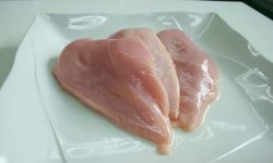 21 de tone de carne de pasăre din Polonia, contaminată cu Salmonella, a fost reţinută de inspectorii veterinari