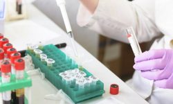 A fost descoperit un anticorp monoclonal uman ce blochează infecţia cu SARS-CoV-2