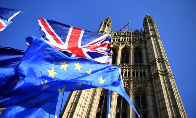 Brexit: Peste 3,5 milioane de cetăţeni UE au aplicat pentru statutul de rezident în Regatul Unit al Marii Britanii