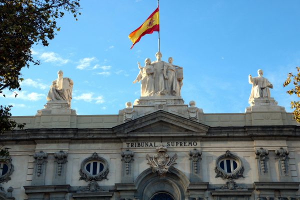 Curtea Supremă a Spaniei îl anchetează pe regele emerit Juan Carlos în legătură cu un contract AVE