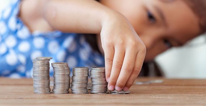 Cîţu, despre dublarea alocaţiilor: Legea trecută prin Parlament nu are stabilită sursa de finanţare