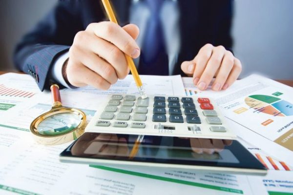 Ministerul Muncii: Angajaţii sănătoşi ai companiilor închise de DSP vor primi indemnizaţie de şomaj tehnic
