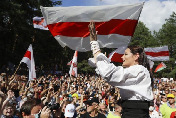 Candidata opoziţiei belaruse Svetlana Tihanovskaia îndeamnă la mai multe greve pentru a forţa noi alegeri
