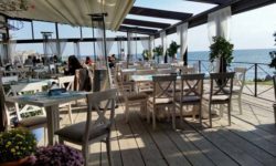 Constanţa: Primul sezon turistic fără niciun caz de toxiinfecţie alimentară pe litoral, potrivit ANSVSA