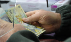 Sesizările privind impozitarea pensiilor de serviciu, discutate de CCR