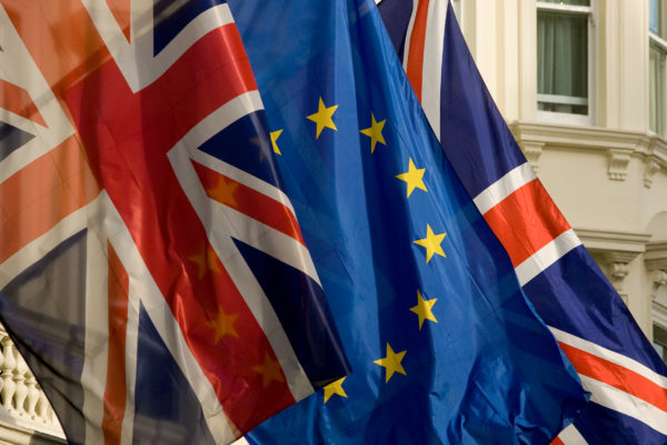 UE şi Regatul Unit reiau negocierile pentru un acord post-Brexit