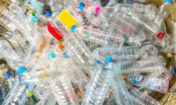 Valoarea garanţiei pentru ambalaje ar putea fi de 50 de bani; consumatorii ar putea primi contravaloarea în numerar