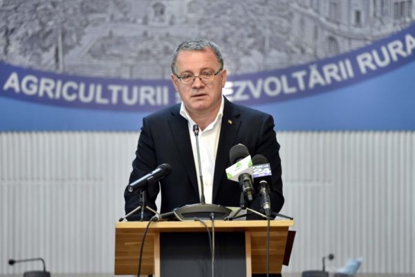 Ministrul Agriculturii prezintă joi raportul de activitate la un an de la preluarea mandatului