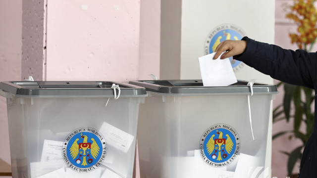 #alegeriRMoldova În turul doi al alegerilor prezidenţiale va fi deschis acelaşi număr de secţii de votare în străinătate ca în primul tur