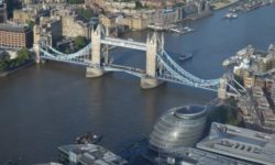 Reprezentanţele MAE, pregătite să acorde sprijin românilor din Marea Britanie