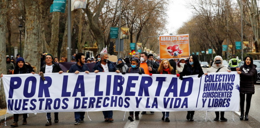 VIDEO Mii de persoane au protestat la Madrid împotriva măsurilor guvernamentale