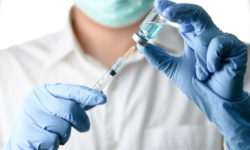 VIDEO Ministerul Educaţiei cere rectorilor desemnarea unei persoane responsabile cu înregistrarea pentru vaccinarea anti-COVID în universităţi