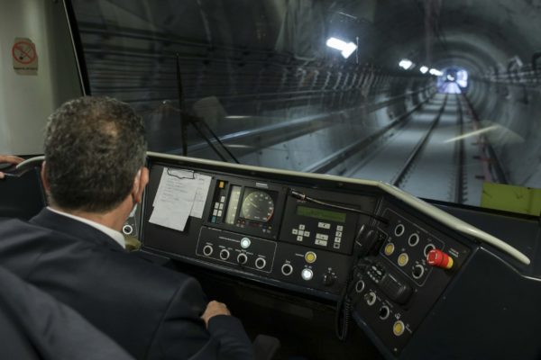 Acordarea sporului de metrou pentru toţi angajaţii Metrorex a fost abuzivă (Raport)