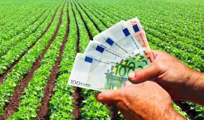 APIA: Fermierii au depus peste 484.800 de cereri de plată, pentru o suprafaţă de 3,02 milioane de hectare
