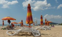 Ministrul Lucian Bode anunţă că de 1 Mai cluburile vor fi închise pe litoral