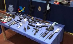 Poliţia din Spania a destructurat un atelier clandestin de fabricat arme cu imprimante 3D
