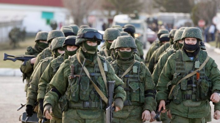 Rusia menţine în continuare circa 80.000 de militari în apropierea frontierei cu Ucraina (Homceak)