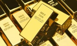 Isărescu: Tezaurul BNR rămâne singurul caz în care obligaţiile asumate de restituire nu au mai fost respectate