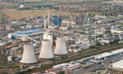 Azomureş: Investigaţiile au confirmat că evenimentul de miercuri a fost generat de cedarea unei porţiuni de sub sudura unei conducte