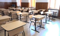 500 de persoane care au abandonat şcoala vor relua cursurile printr-un proiect cu fonduri europene