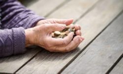 ANPIS: Numărul beneficiarilor de ajutor social a scăzut la 156.944 de persoane în august