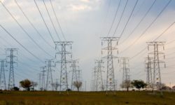 Spania atenuează taxa claw-back pe profiturile companiilor de utilităţi