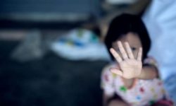 VIDEO IGPR şi Asociaţia Telefonul Copilului lansează o campanie de prevenire a agresiunii sexuale asupra minorilor