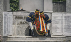 Ziua Veteranilor – sărbătorită joi în Bucureşti şi în garnizoane în care sunt unităţi militare cu misiuni în teatrele de operaţii