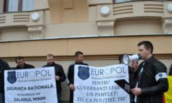 Sindicatul Poliţiştilor EUROPOL organizează joi un miting în faţa MAI, pentru aplicarea Legii salarizării