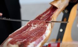 Carnea dă naştere la dezabateri aprinse în Spania, ţara jambonului