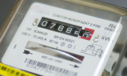 ANRE: Prosumatorii cu instalaţii de până la 200 kW vor fi compensaţi cantitativ