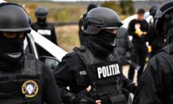 Prahova: Razie de amploare în Ploieşti; sunt vizate şi persoane suspectate de comiterea unor infracţiuni