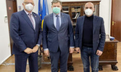 Sanitas: Ministrul Sănătăţii susţine raportarea sporului la salariul de bază aflat în plată pentru angajaţii din sănătate