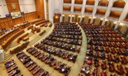Camera Deputaţilor: 2022 – declarat Anul european al tineretului