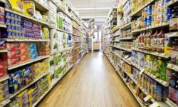 Coca-Cola, zahărul, bananele, făina şi uleiul, cele mai căutate produse alimentare pe Monitorul Preţurilor