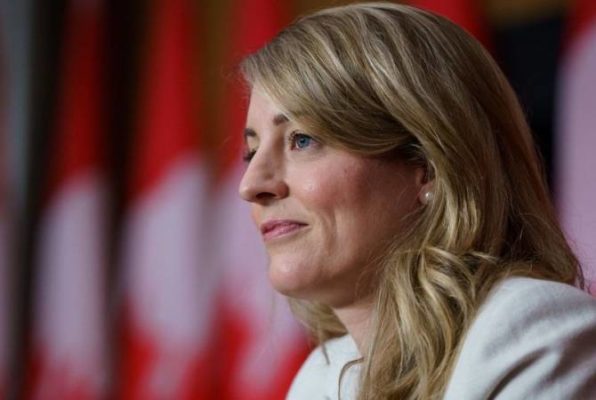 Ministrul canadian de Externe – la Bucureşti; va fi primit de preşedintele Iohannis şi va avea consultări politice cu Aurescu