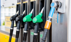 Popescu, despre panica de la benzinării: De la reţeaua MOL a plecat informaţia, cu 11 lei litrul