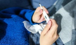 Spania va trata COVID-19 ca gripa, începând de luni