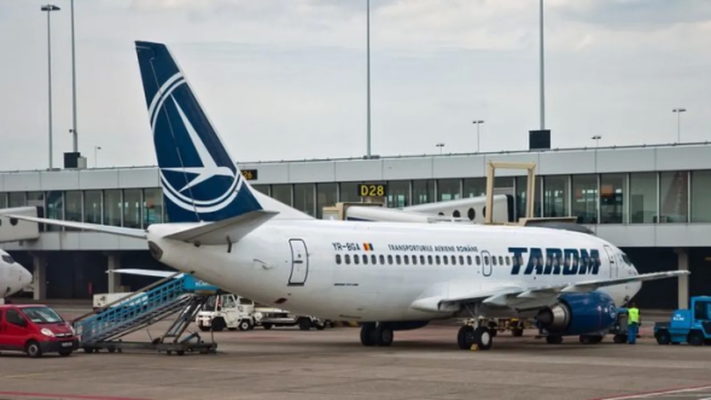 Sindicaliştii TAROM protestează la sediul companiei