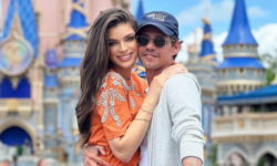 Cântăreţul Marc Anthony s-a logodit cu modelul Nadia Ferreira