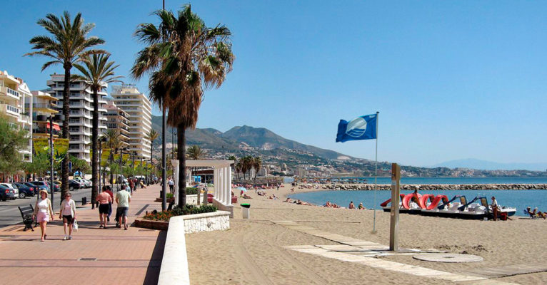 Grecia, a doua ţară cu cele mai multe plaje cu steag albastru în 2022, după Spania