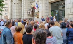 Salariaţii Institutului Naţional de Statistică reiau protestele