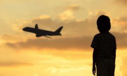 ANPDCA: 12.286 de copii aveau, la finele lunii septembrie 2021, ambii părinţi plecaţi la muncă în străinătate