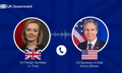 Irlanda de Nord: Blinken îndeamnă Londra ”să continue cu bună-credinţă negocierile” cu UE