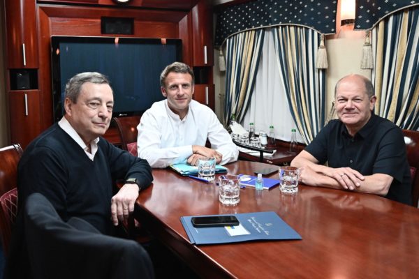 Macron, Scholz şi Draghi, în drum spre Kiev cu trenul (media)