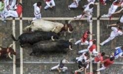 Cursele cu tauri de la Pamplona, reluate printr-o ediţie spectaculoasă după pauza cauzată de pandemia de coronavirus