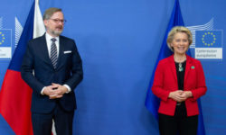 Republica Cehă preia preşedinţia Consiliului UE de la Franţa